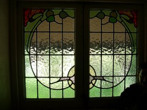 Flemish glass with Nouveau design