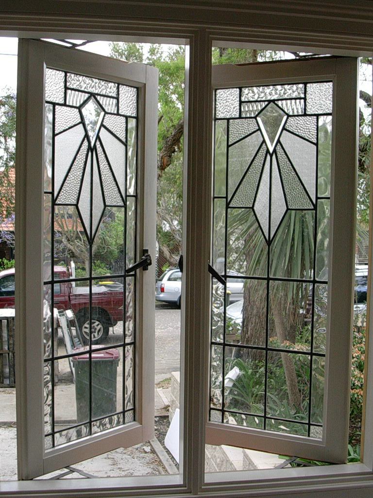 Art Deco leadlight with fan design